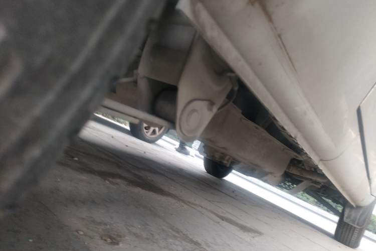 Used Wuling Rongguang 2021 1.5L Extended Standard Version with Air Conditioning – L3C Chassis Rear Right