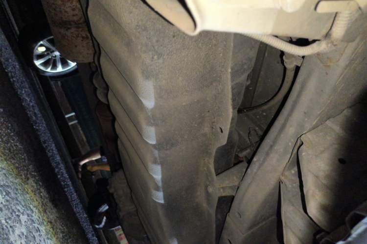 Used Wuling Rongguang 2021 1.5L Extended Basic Window-Sealed 5-Seat L3C Car Chassis Rear Right