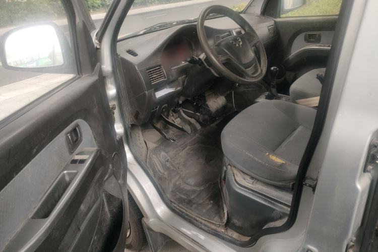 Used Wuling Rongguang 2021 1.5L Extended Standard Version with Air Conditioning – L3C Driver Seat