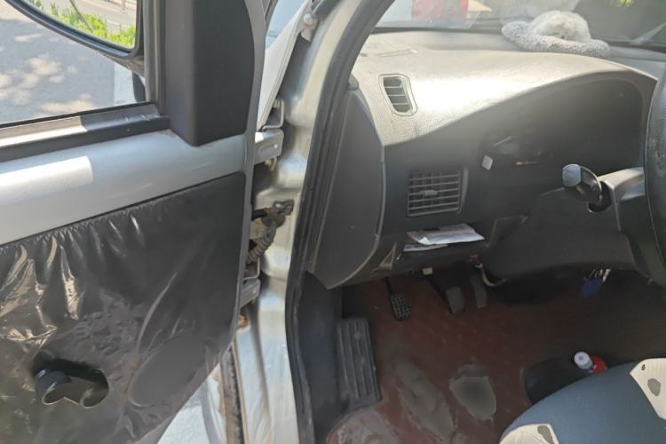 Used Wuling Rongguang 2021 1.5L Extended Basic Enclosed-Window Vehicle 2 Seats L3C Driver Seat