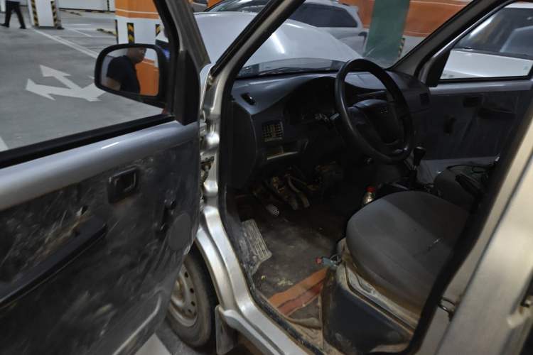 Used Wuling Rongguang 2021 1.5L Extended Basic Version L3C Driver Seat