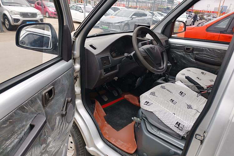 Used Wuling Rongguang 2021 1.5L Extended Basic Window-Sealed 5-Seat L3C Car Driver Seat