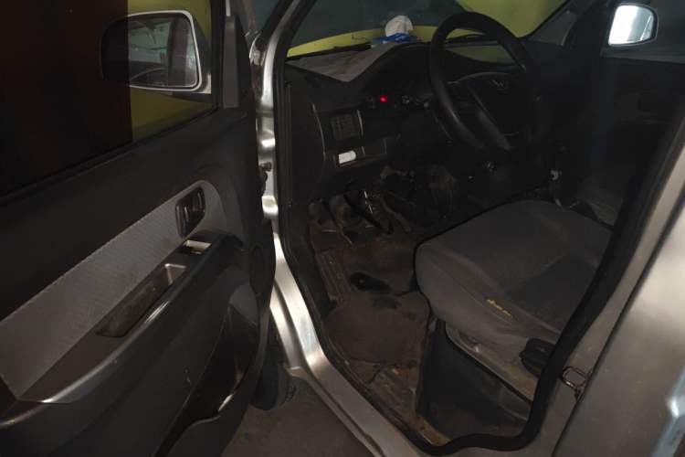 Used Wuling Rongguang 2021 1.5L Extended Basic Model Enclosed-Window Vehicle, 2-seater LAR Driver Seat
