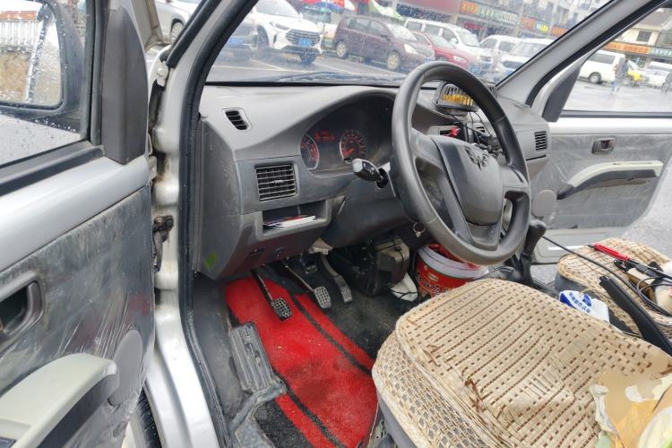 Used Wuling Rongguang 2021 1.5L Extended Standard Version with Power Steering L3C Driver Seat