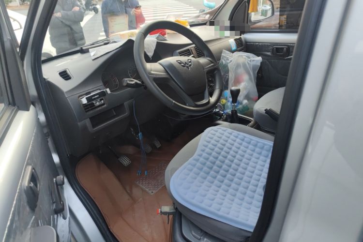 Used Wuling Rongguang 2021 1.5L Extended Basic Version L3C Driver Seat
