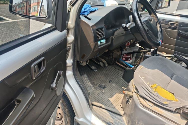 Used Wuling Rongguang 2021 1.5L Extended Basic Enclosed-Window Vehicle 2 Seats L3C Driver Seat