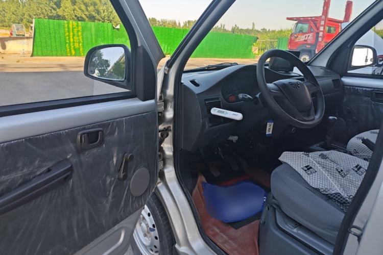 Used Wuling Rongguang 2021 1.5L Extended Basic Window-Sealed 5-Seat L3C Car Driver Seat