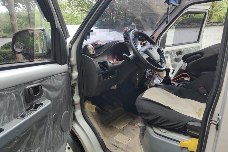 Used Wuling Rongguang 2021 1.5L Extended Basic Enclosed-Window Vehicle 2 Seats L3C Driver Seat