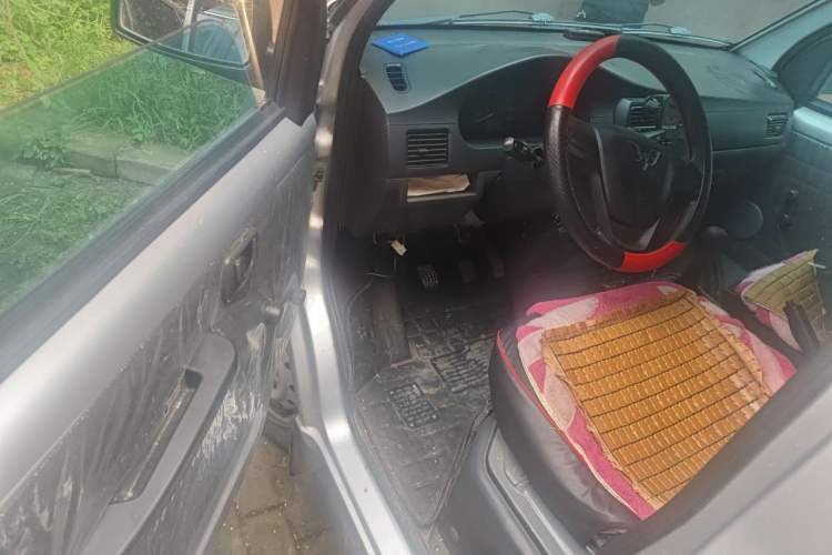 Used Wuling Rongguang 2021 1.5L Extended Basic Window-Sealed 5-Seat L3C Car Driver Seat