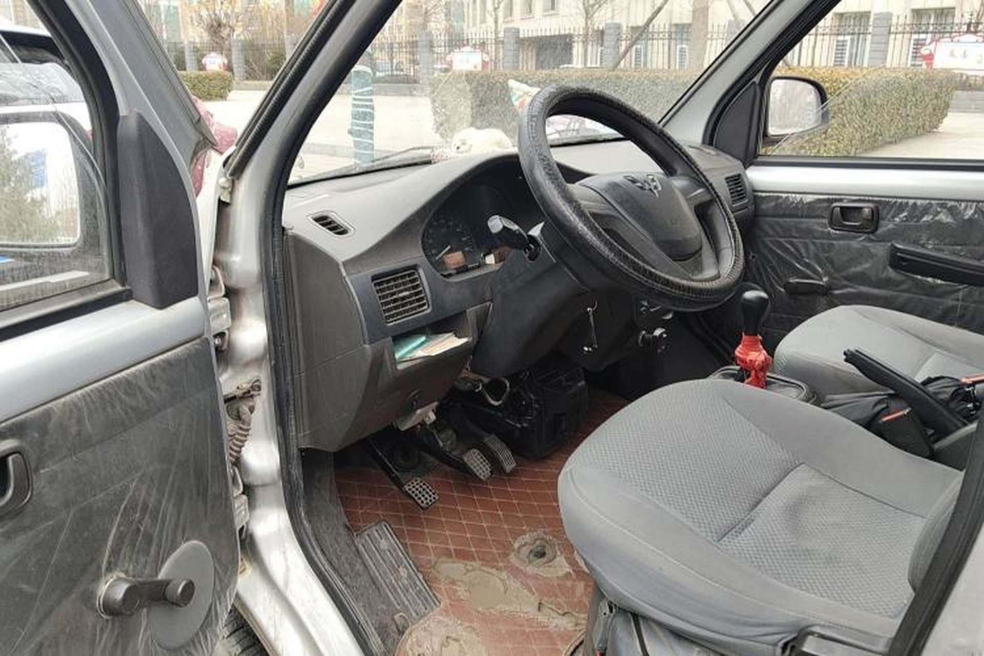 Used Wuling Rongguang 2021 1.5L Extended Basic Enclosed-Window Vehicle 2 Seats L3C Driver Seat
