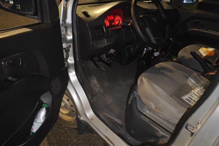 Used Wuling Rongguang 2021 1.5L Extended Standard Version with Air Conditioning – L3C Driver Seat