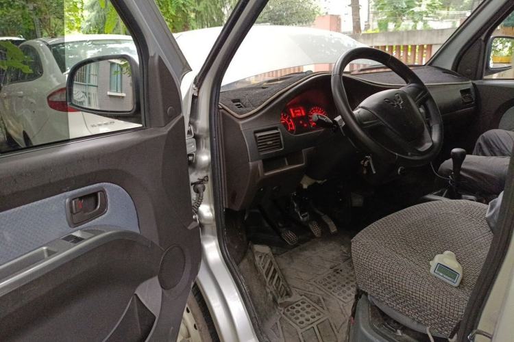 Used Wuling Rongguang 2021 1.5L Extended Standard Model Air-Conditioned Version LAR Driver Seat