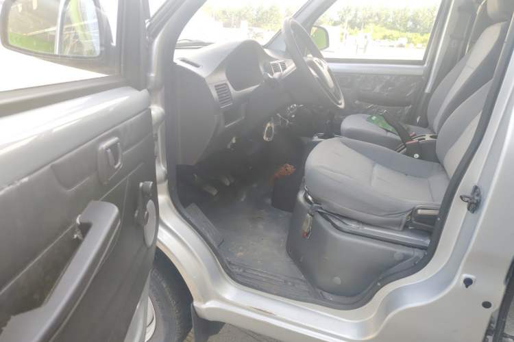Used Wuling Rongguang 2021 1.5L Extended Basic Enclosed-Window Vehicle 2 Seats L3C Driver Seat