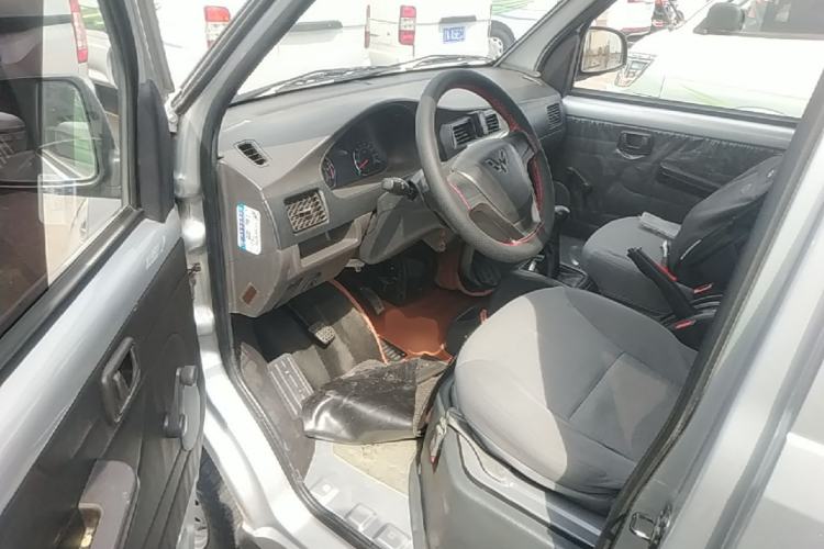 Used Wuling Rongguang 2021 1.5L Extended Basic Version L3C Driver Seat
