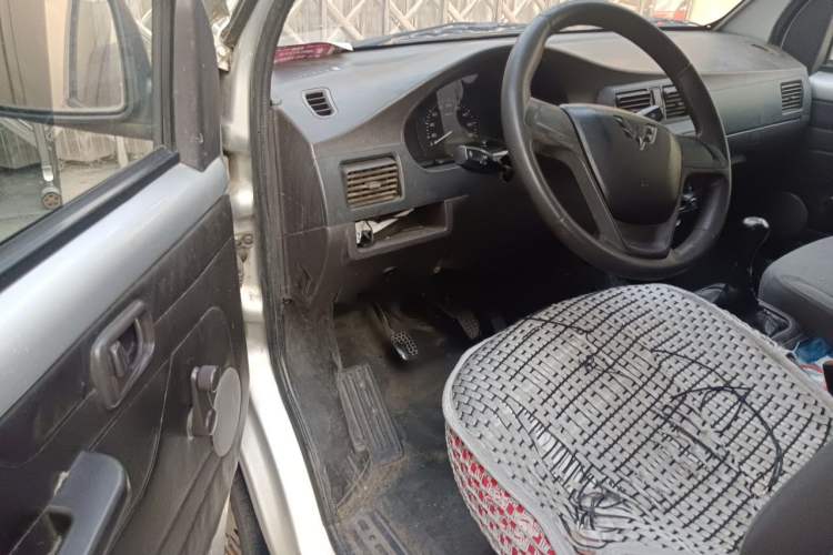 Used Wuling Rongguang 2021 1.5L Extended Basic Enclosed-Window Vehicle 2 Seats L3C Driver Seat