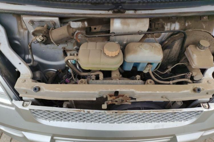 Used Wuling Rongguang 2021 1.5L Extended Standard-Size Window-Sealed Vehicle Air-Conditioned 2-Seater L3C Engine Bay