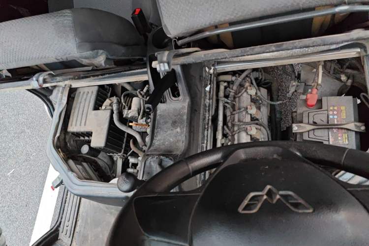 Used Wuling Rongguang 2021 1.5L Extended Basic Version L3C Engine Bay