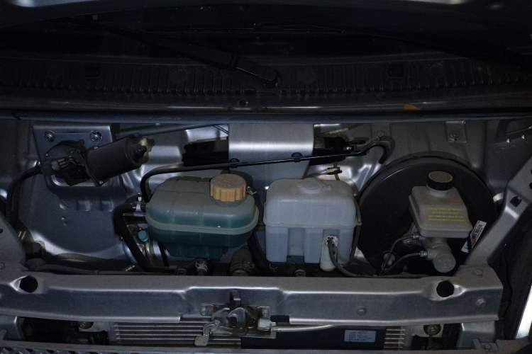 Used Wuling Rongguang 2021 1.5L Extended Standard Version with Air Conditioning – L3C Engine Bay