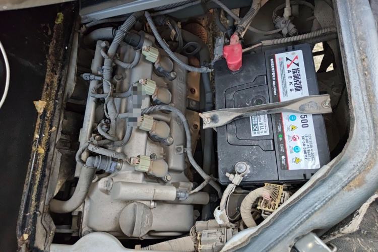 Used Wuling Rongguang 2021 1.5L Extended Standard Model Air-Conditioned Version LAR Engine Bay