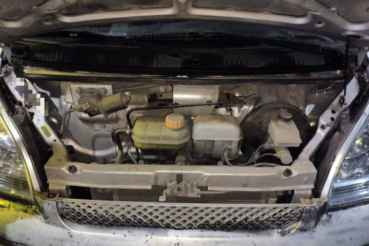 Used Wuling Rongguang 2021 1.5L Extended Basic Window-Sealed 5-Seat L3C Car Engine Bay