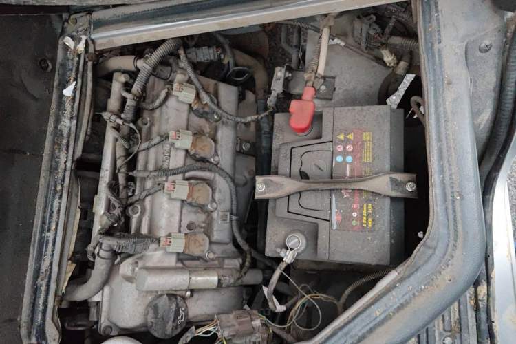 Used Wuling Rongguang 2021 1.5L Extended Basic Version L3C Engine Bay Left