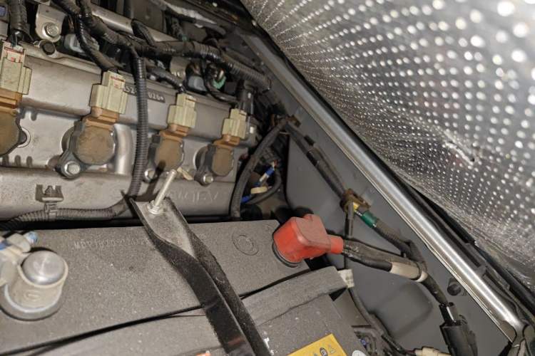 Used Wuling Rongguang 2021 1.5L Extended Basic Version L3C Engine Bay Left