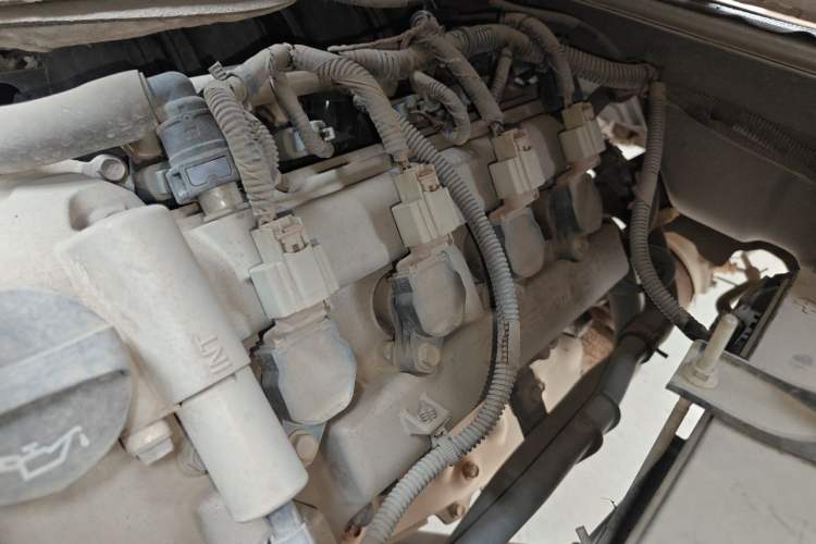 Used Wuling Rongguang 2021 1.5L Extended Basic Enclosed-Window Vehicle 2 Seats L3C Engine Bay Left