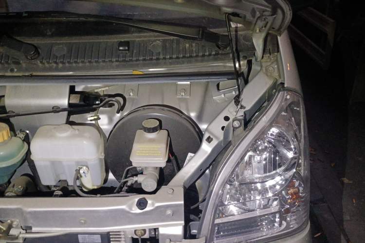 Used Wuling Rongguang 2021 1.5L Extended Standard Version with Air Conditioning – L3C Engine Bay Left