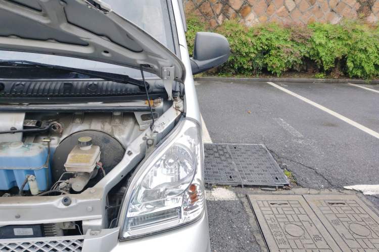 Used Wuling Rongguang 2021 1.5L Extended Standard Version with Power Steering L3C Engine Bay Left