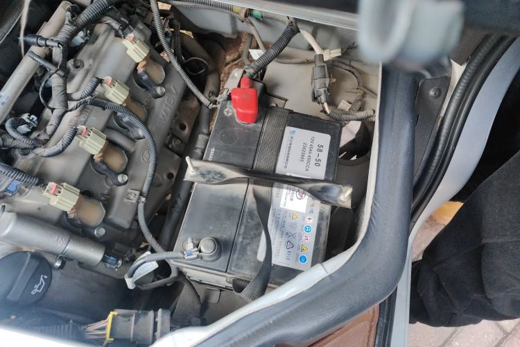 Used Wuling Rongguang 2021 1.5L Extended Basic Version L3C Engine Bay Left