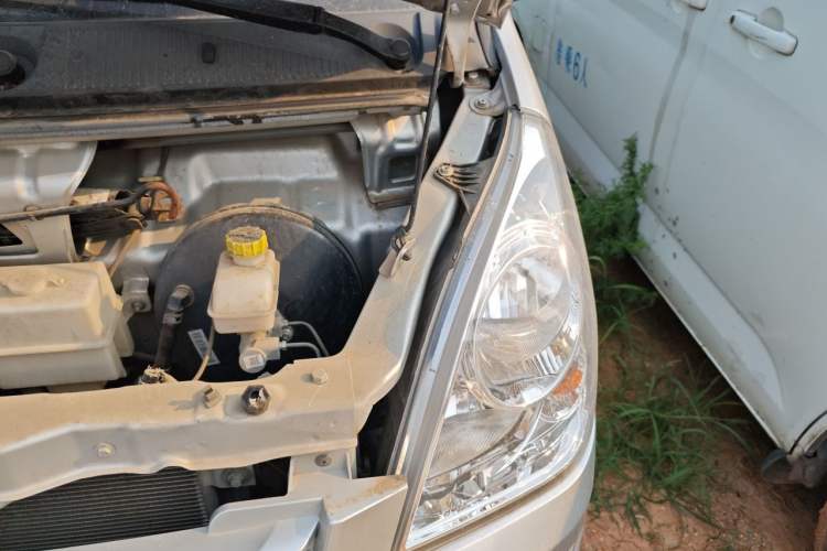 Used Wuling Rongguang 2021 1.2L S Base Model 5-Seater LSI Engine Bay Left