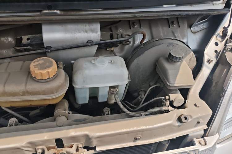Used Wuling Rongguang 2021 1.5L Extended Basic Enclosed-Window Vehicle 2 Seats L3C Engine Bay Left