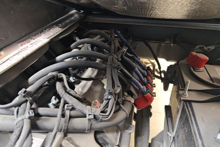 Used Wuling Rongguang 2021 1.5L Extended Basic Window-Sealed 5-Seat L3C Car Engine Bay Left