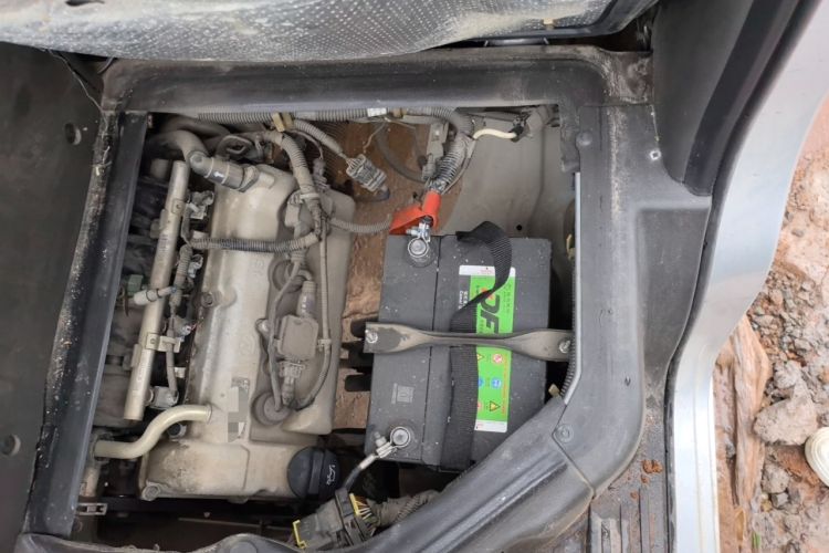 Used Wuling Rongguang 2021 1.2L S Base Model 5-Seater LSI Engine Bay Left