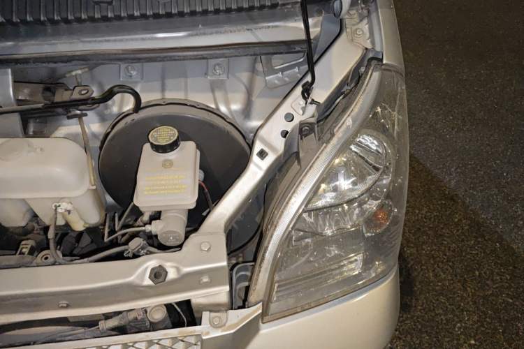Used Wuling Rongguang 2021 1.5L Extended Standard Version with Air Conditioning – L3C Engine Bay Left