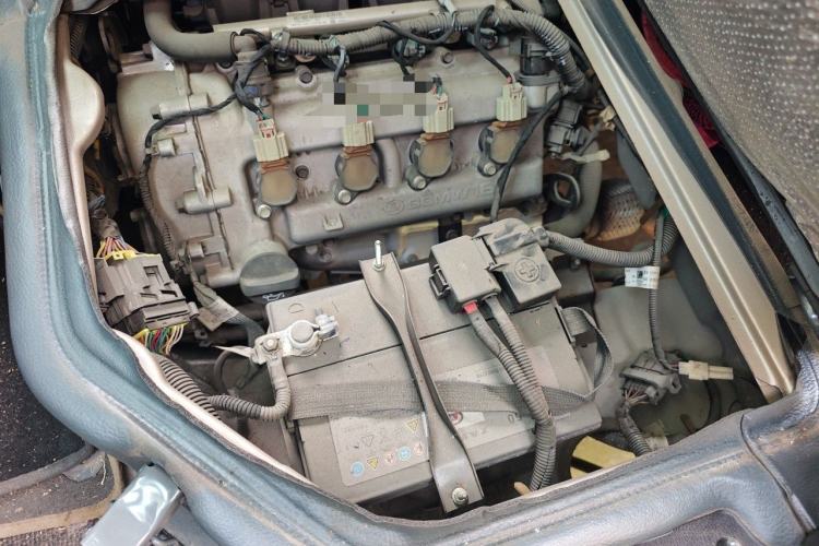 Used Wuling Rongguang 2021 1.5L Extended Standard Version with Power Steering L3C Engine Bay