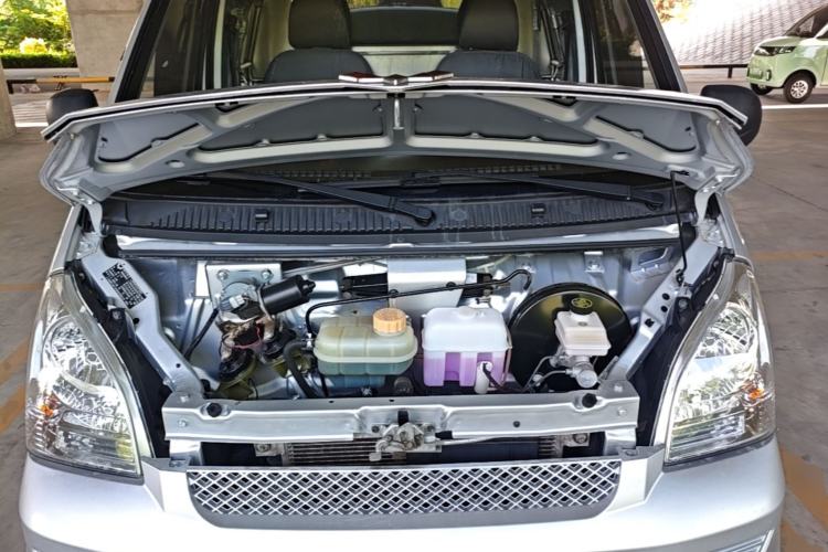 Used Wuling Rongguang 2021 1.5L Extended Standard Model Enclosed-Window Vehicle, Power-Assist Version, 2-seater LAR Engine Bay