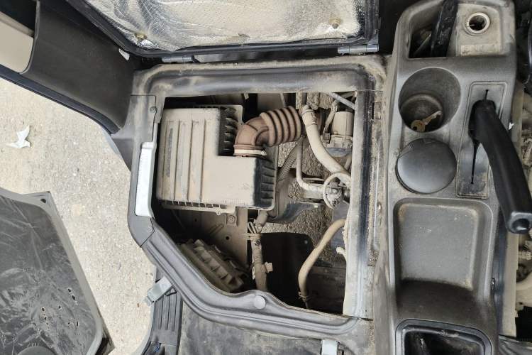Used Wuling Rongguang 2021 1.2L S Base 7-Seater LSI Engine Bay Right