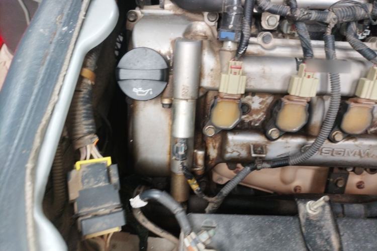 Used Wuling Rongguang 2021 1.5L Extended Basic Version L3C Engine Bay Right
