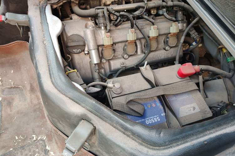 Used Wuling Rongguang 2021 1.5L Extended Basic Enclosed-Window Vehicle 2 Seats L3C Engine Bay Right