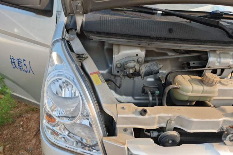 Used Wuling Rongguang 2021 1.2L S Base Model 5-Seater LSI Engine Bay Right