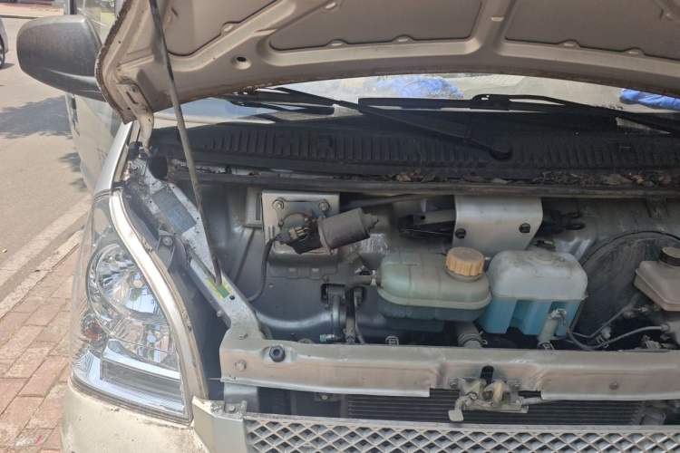 Used Wuling Rongguang 2021 1.5L Extended Standard Version with Air Conditioning – L3C Engine Bay Right