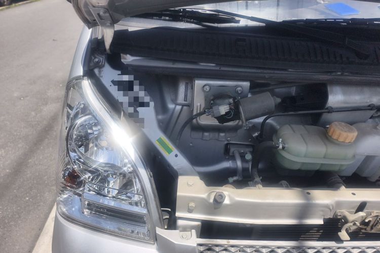 Used Wuling Rongguang 2021 1.5L Extended Standard Version with Air Conditioning – L3C Engine Bay Right