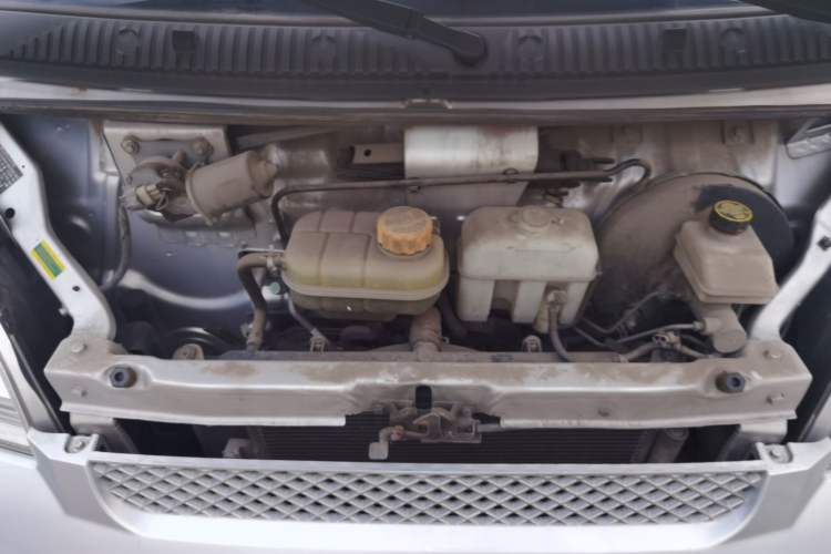 Used Wuling Rongguang 2021 1.5L Extended Basic Enclosed-Window Vehicle 2 Seats L3C Engine Bay