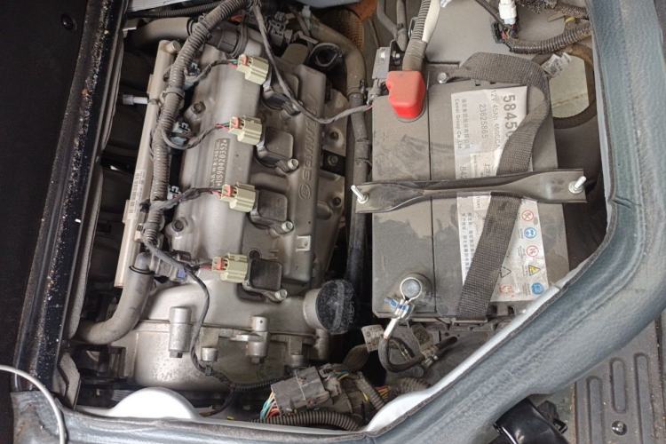 Used Wuling Rongguang 2021 1.5L Extended Basic Version L3C Engine Bay