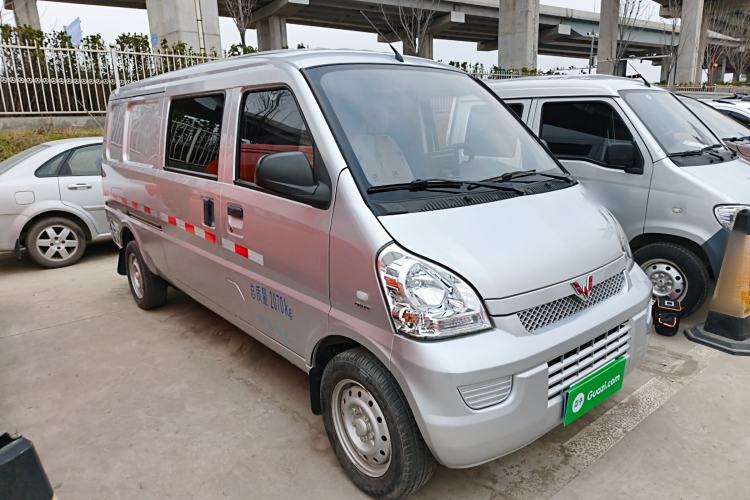 Used Wuling Rongguang 2021 1.5L Extended Basic Window-Sealed 5-Seat L3C Car Exterior 1