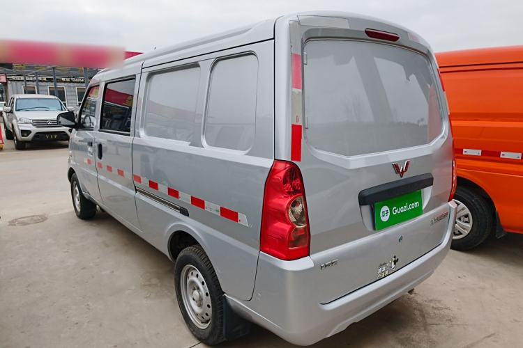 Used Wuling Rongguang 2021 1.5L Extended Basic Window-Sealed 5-Seat L3C Car Exterior 2