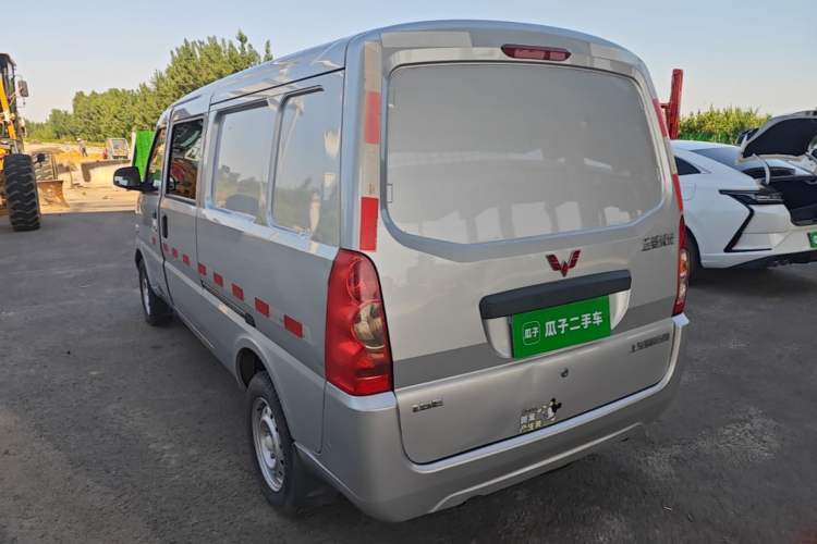 Used Wuling Rongguang 2021 1.5L Extended Basic Window-Sealed 5-Seat L3C Car Exterior 2