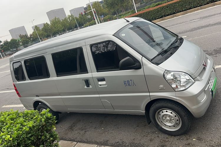 Used Wuling Rongguang 2021 1.5L Extended Basic Version L3C Exterior 2
