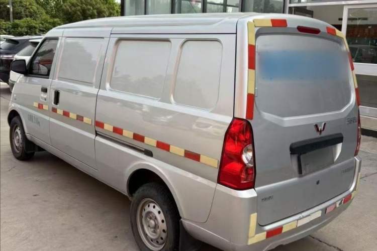 Used Wuling Rongguang 2021 1.5L Extended Basic Enclosed-Window Vehicle 2 Seats L3C Exterior 3